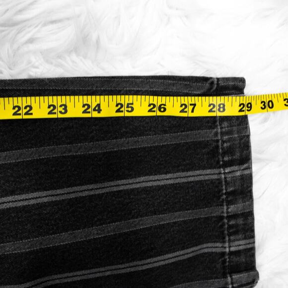 Boyish Womens Black Striped High Waisted Flare Crop Jeans Size 26 Raw Hem Darcy - Picture 16 of 16